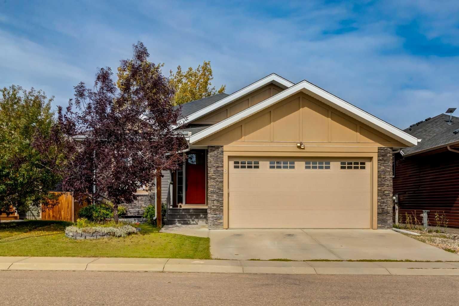 Property Photo:  6 Houlden Place  AB T0L 0P0 