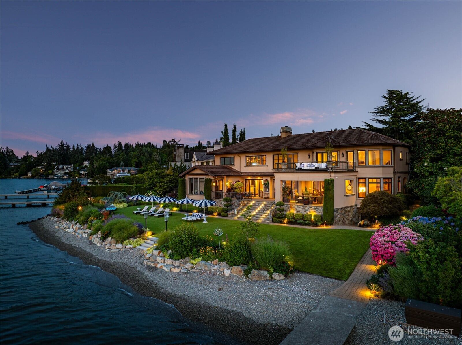 Property Photo:  5904 SE 20th Street  WA 98040 