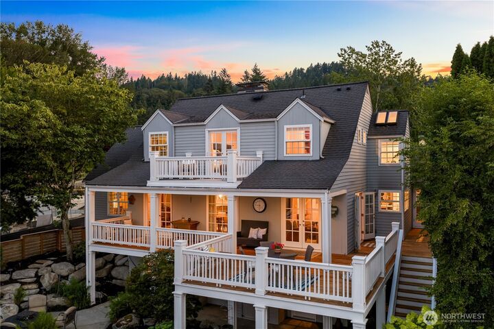 Property Photo: 4814 194th Avenue SE WA 98027