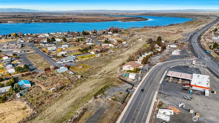 Property Photo:  4994  Airway Drive NE  WA 98837 