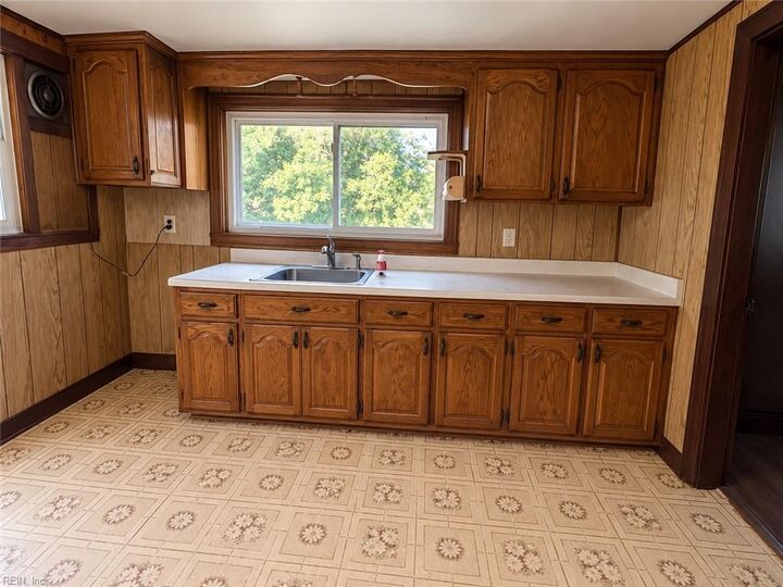 Property Photo:  847 Gayles Rd  VA 23175 