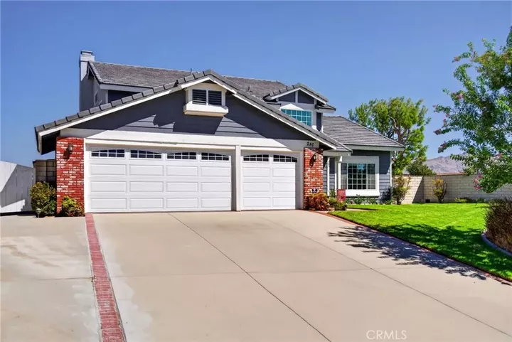 Property Photo:  280 Clearwood  CA 92506 
