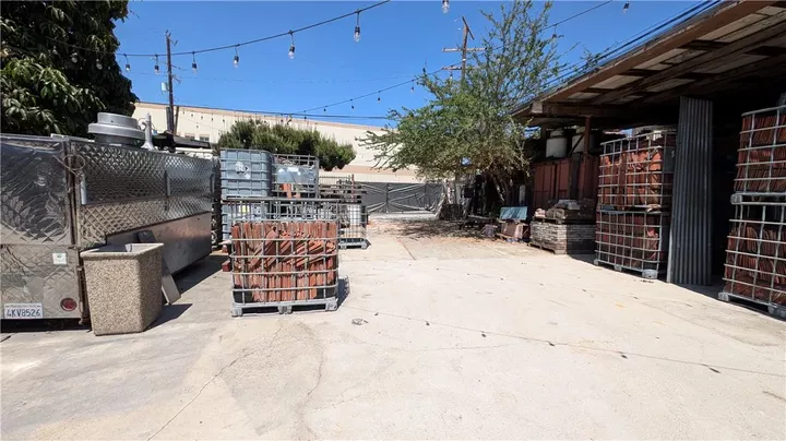 Property Photo:  1120 S Boyle  CA 90023 