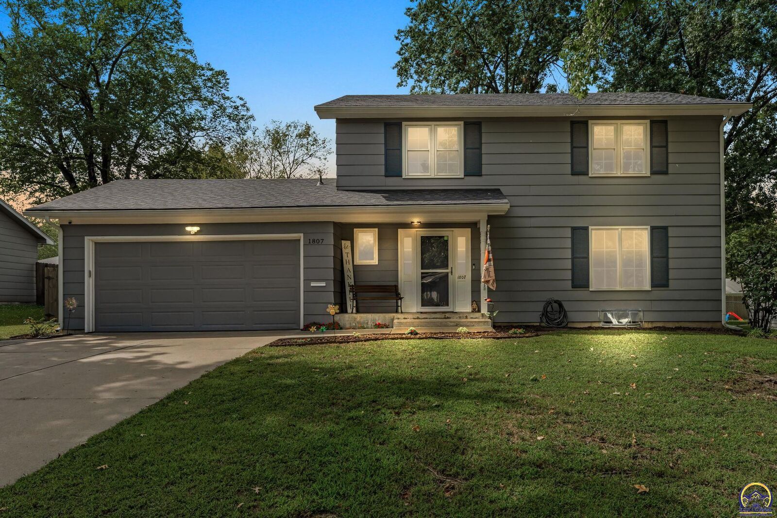 Property Photo:  1807 SW Village Dr  KS 66604 