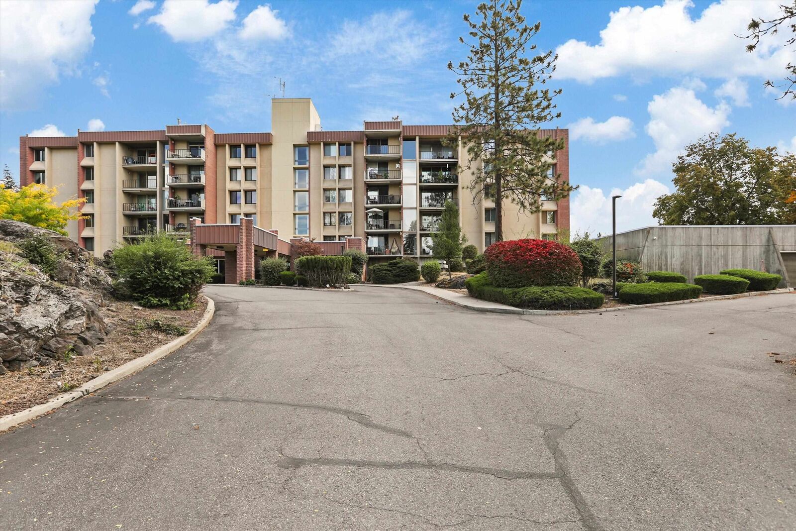 Property Photo:  1311 S Westcliff Pl 403  WA 99224 
