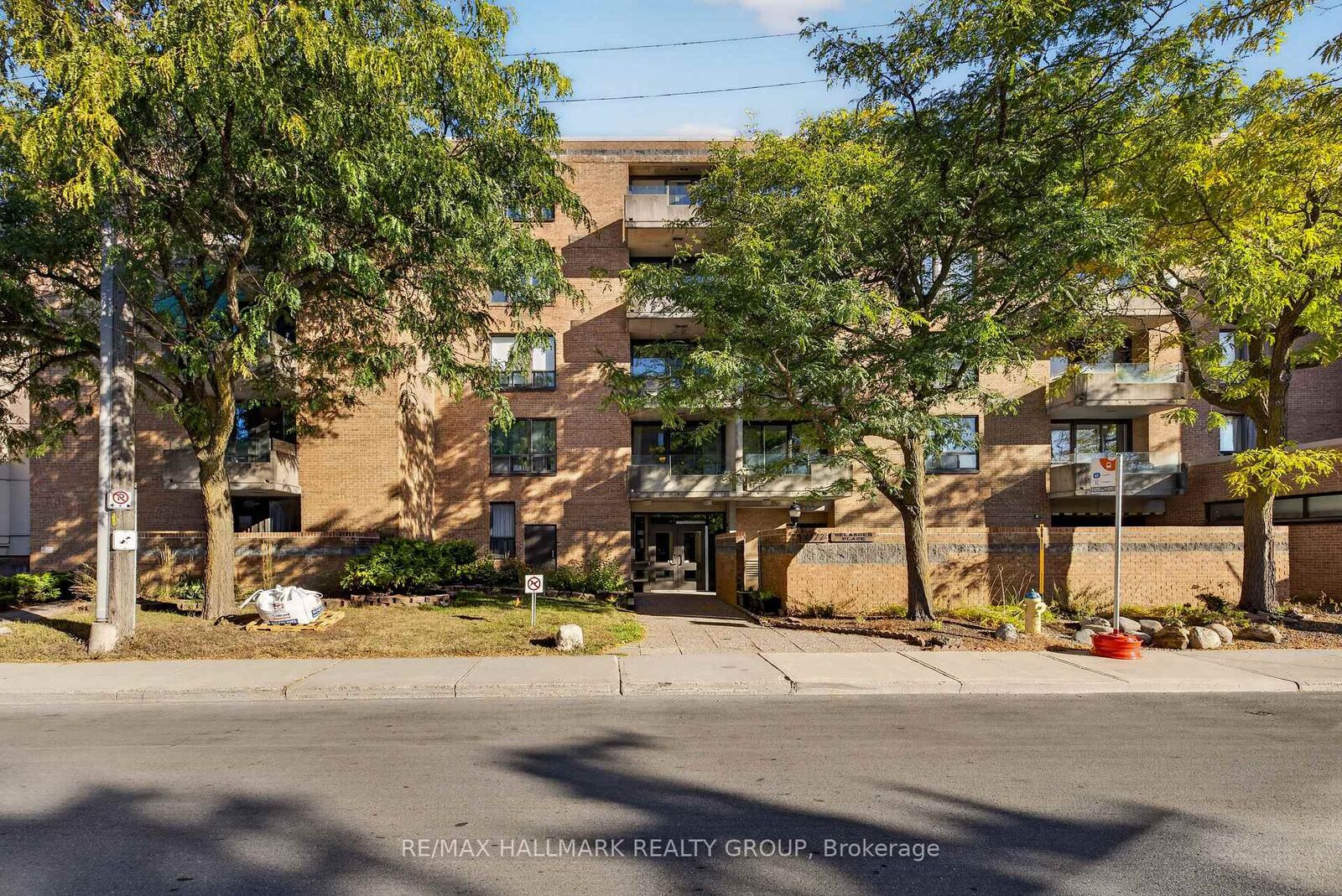 Property Photo:  1177 Belanger Avenue 407  ON K1H 8N7 