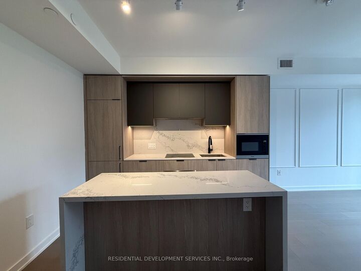 Property Photo:  123 Portland Street 703  ON M5V 0V9 