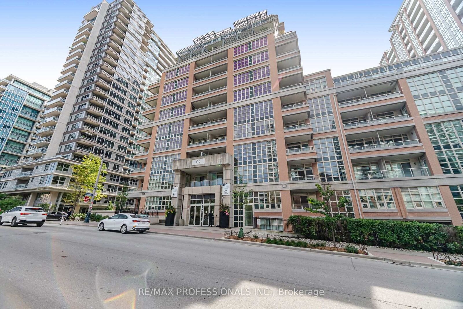 Property Photo:  65 East Liberty Street 1206  ON M6K 3R2 