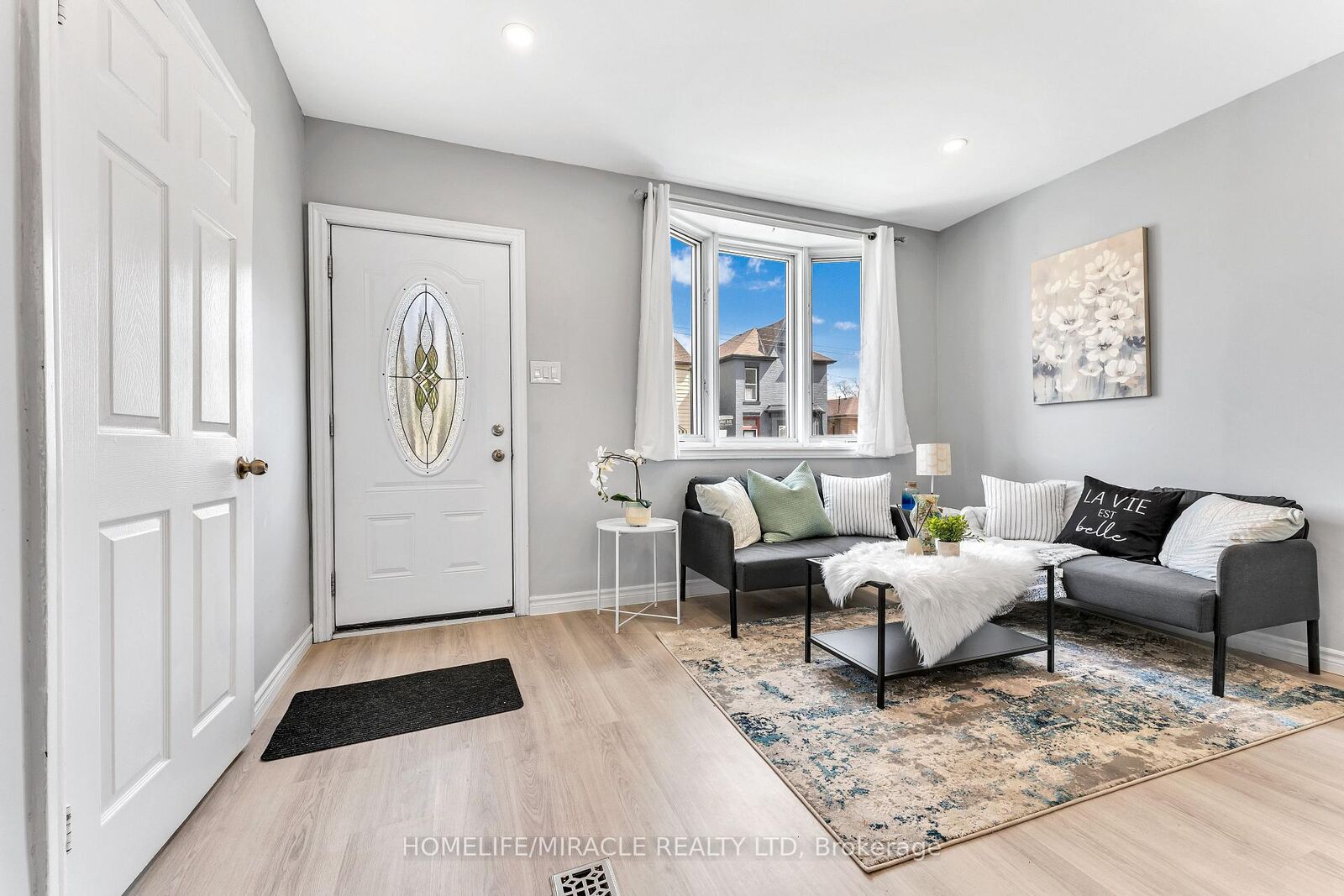 Property Photo: 101 Emerald Street N ON L8L 5K5