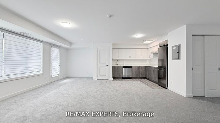 Property Photo:  45 Connaught Avenue 302  ON M4L 2V8 
