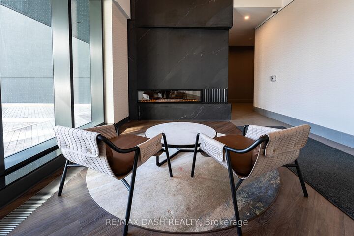 Property Photo:  1007 The Queensway Avenue 627  ON M8Z 0H4 