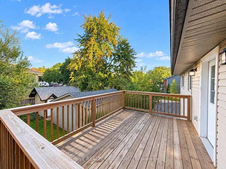 Property Photo:  562 Knights Hill Road Upper  ON N6J 3A2 