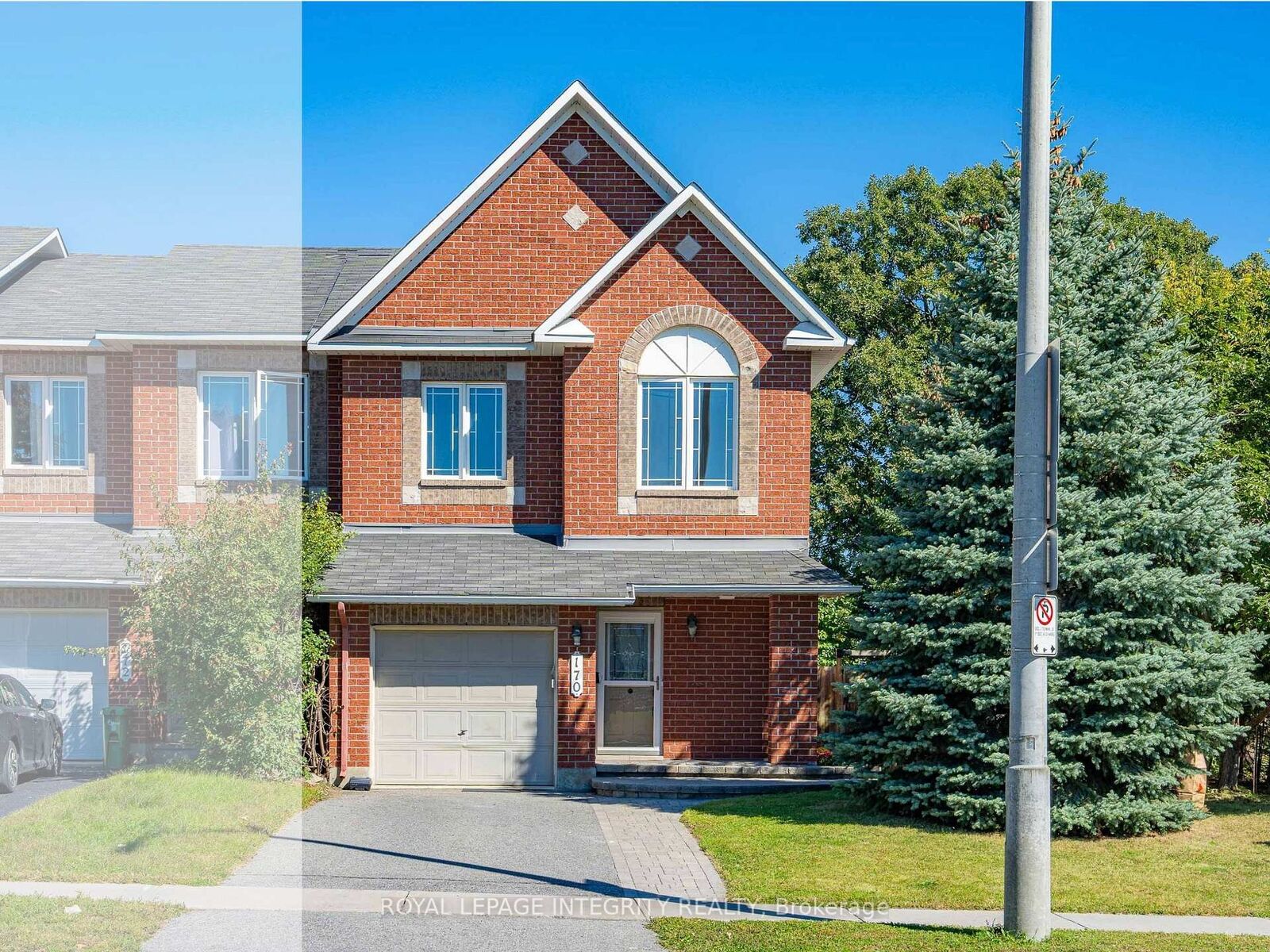 Property Photo:  170 Flamborough Way  ON K2W 1G6 
