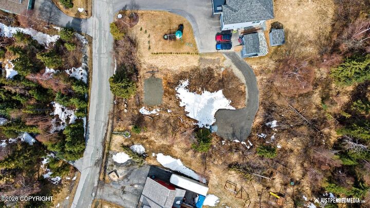 Property Photo: 16037 Terracewood Lane AK 99516