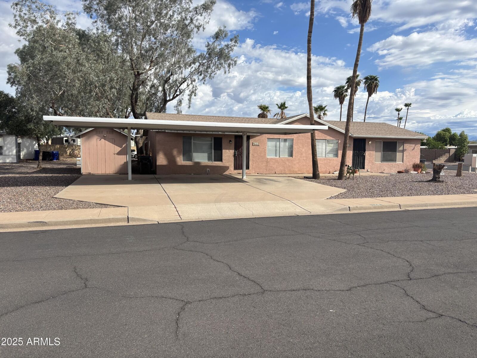 Property Photo: 148 S 54th Street Apt B AZ 85206