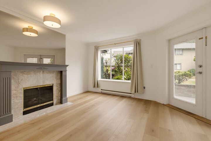 Property Photo:  25 Richmond Street 105  BC V3L 5P9 