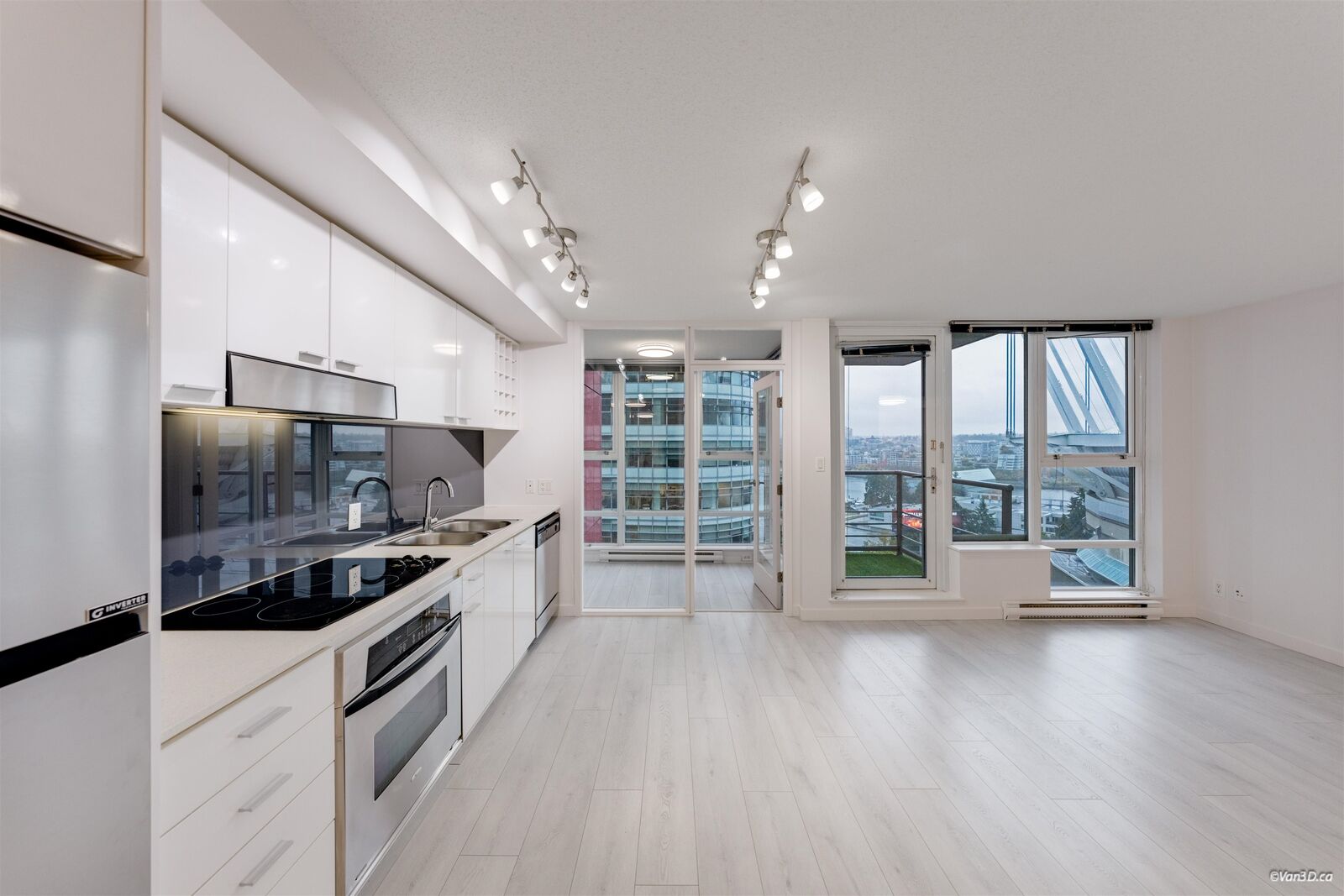 Property Photo:  111 W Georgia Street 1509  BC V6B 1T8 