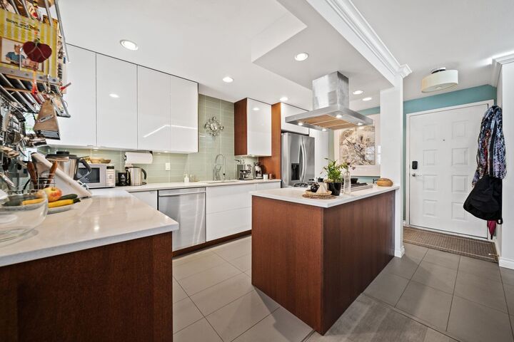 Property Photo:  1234 W 7th Avenue 6  BC V6H 1B6 