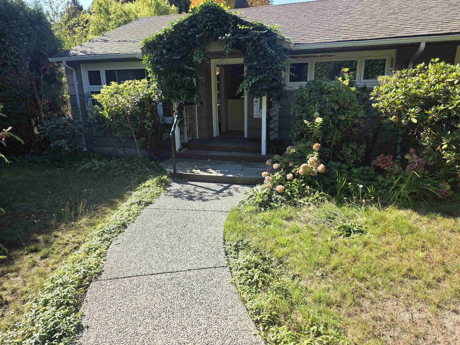 Property Photo:  6049 Dunbar Street  BC V6N 1W8 