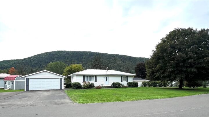 Property Photo: 29 Sunset Circle NY 14903