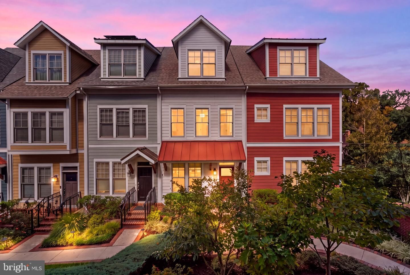 Property Photo:  37 Ellsworth Heights  MD 20910 