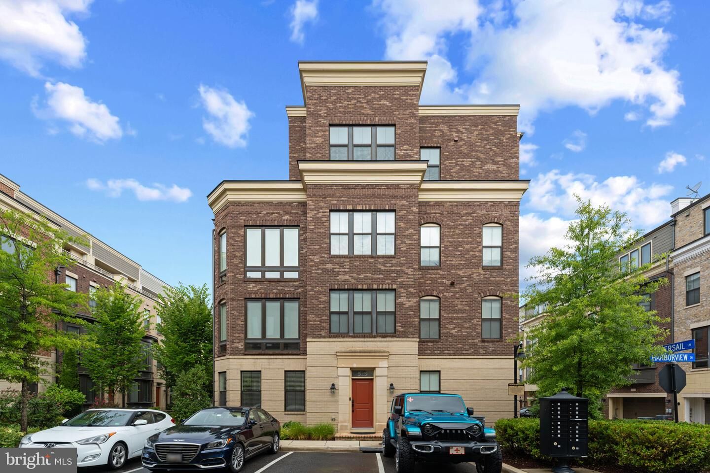 Property Photo:  515 Riversail Lane 430  MD 20745 