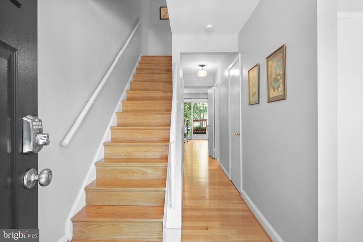 Property Photo: 2802 Hyson Lane VA 22043
