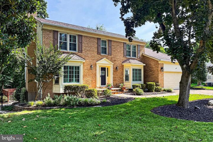 Property Photo:  1751 Wexford Way  VA 22182 