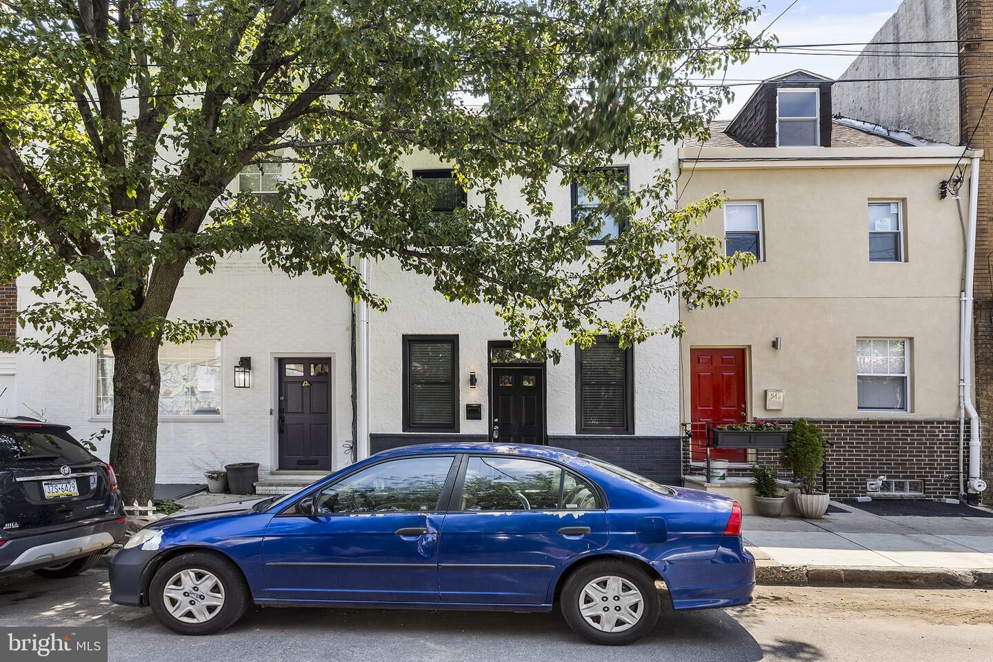 Property Photo:  943 E Passyunk Avenue  PA 19147 