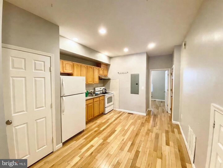 Property Photo:  1702 Lincoln Road NE 2  DC 20002 
