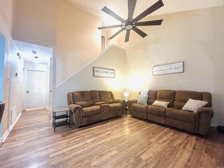 Property Photo: 1118 Brookview Drive AR 72015