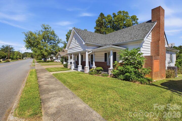Property Photo: 235 S Main Street NC 28152