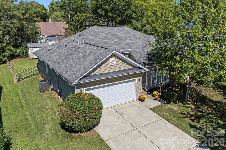 Property Photo:  13318 Planters Row Drive  NC 28278 