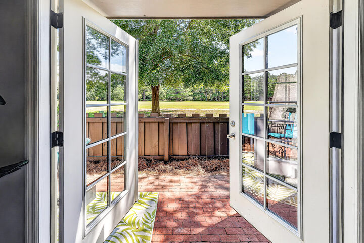 Property Photo:  107 Ventura Place  SC 29464 