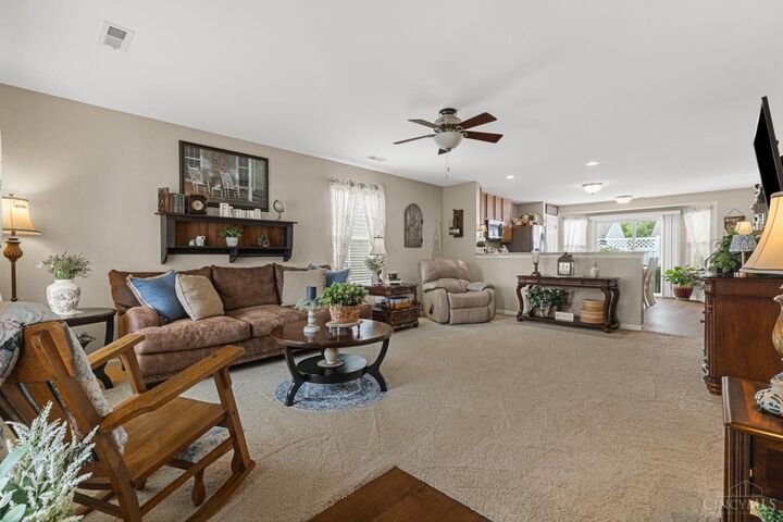 Property Photo:  4197 S Yorkshire Square  OH 45245 