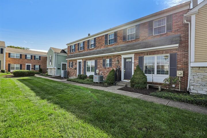 Property Photo:  42 Applewood Drive  OH 45014 
