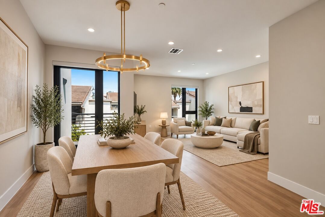 Property Photo:  1906 Overland Ave, Unit 204  CA 90025 