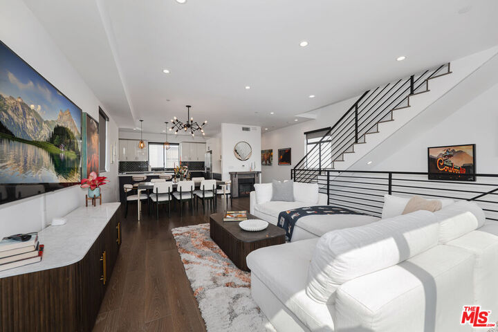 Property Photo:  345 N La Fayette Park Pl  CA 90026 