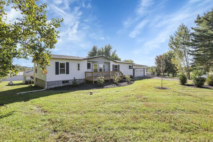 Property Photo:  6195 US Highway 22 NW  OH 43150 