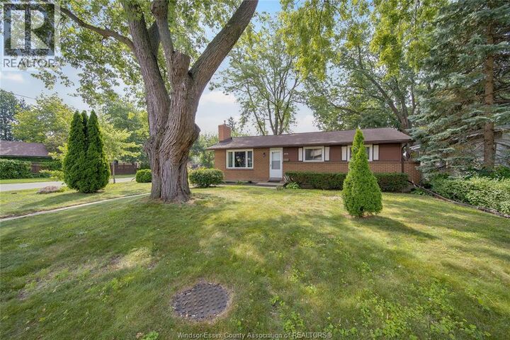 Property Photo:  2979 Orion Crescent  ON N9E 2Z3 
