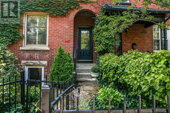 Property Photo:  440 Sackville Street Main  ON M4X 1T2 