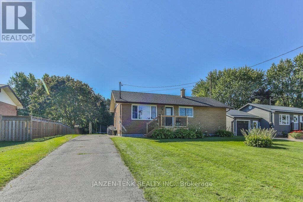 Property Photo:  9 James Court  ON N0J 1E0 