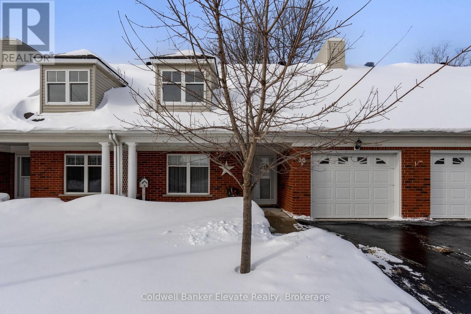 Property Photo:  2705 Kingsway Drive 36  ON N2C 2T2 