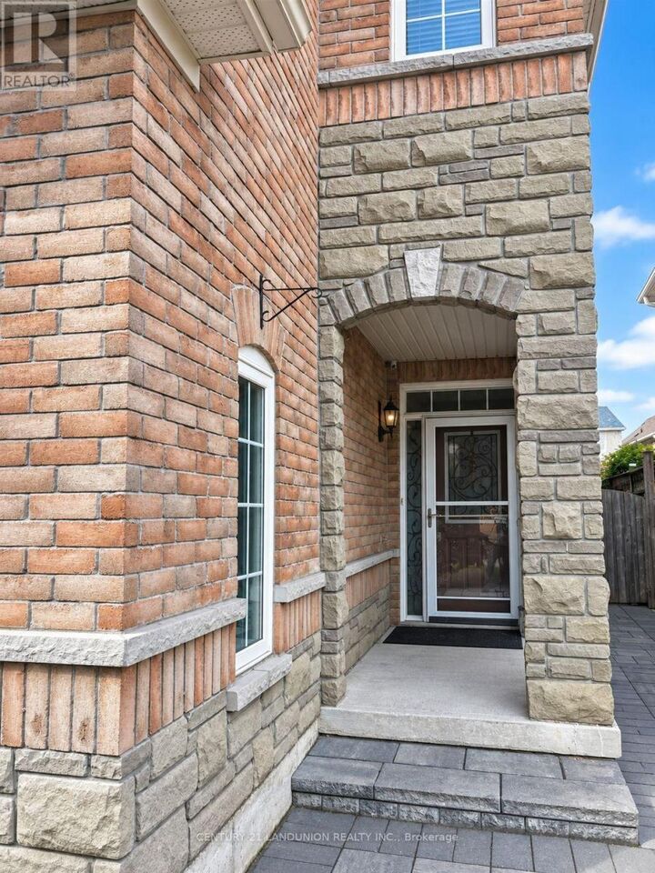 Property Photo: 52 Kentley Street ON L6C 3G2