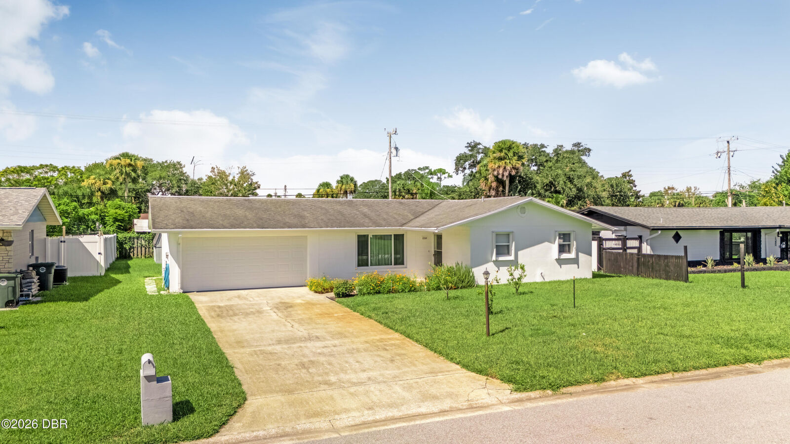Property Photo: 1304 Peachtree Road FL 32114