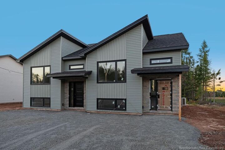 Property Photo:  193 Carrington Drive  NB E1B 5E8 