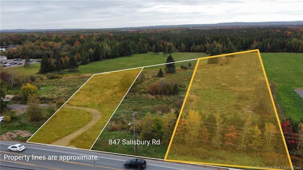 Property Photo:  847 Salisbury Road  NB E1A 1C4 
