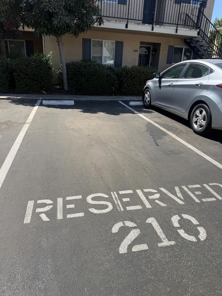 Property Photo: 3739 W Bullard Avenue 210 CA 93711