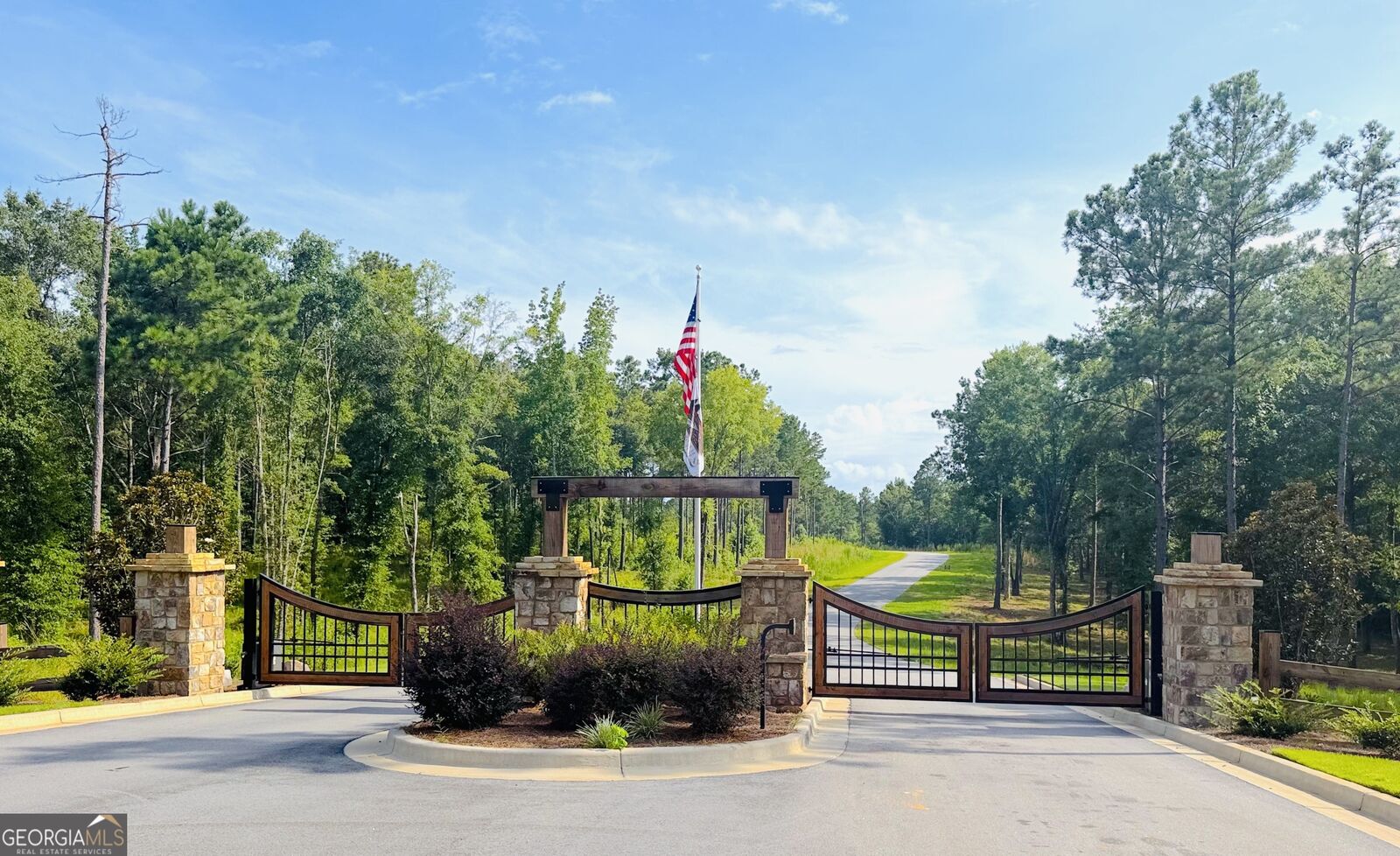 Property Photo: 228 Whispering Ridge Lot 15 GA 31061