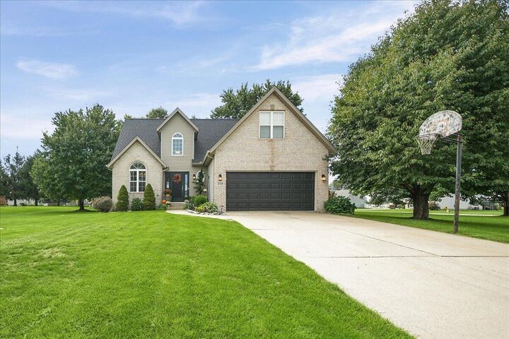 Property Photo:  306 Heatherwood Drive  IN 46383 